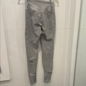ALO Women’s Yoga Heather Gray High-Waist Leggings